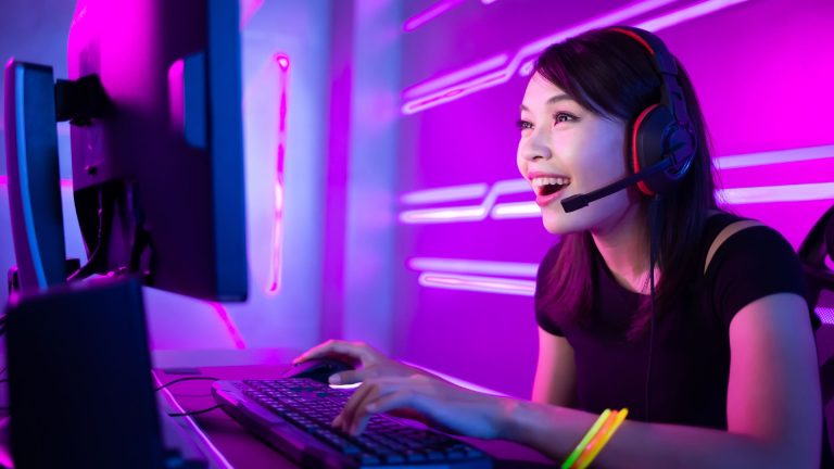 weekend gaming rectangle.jpg